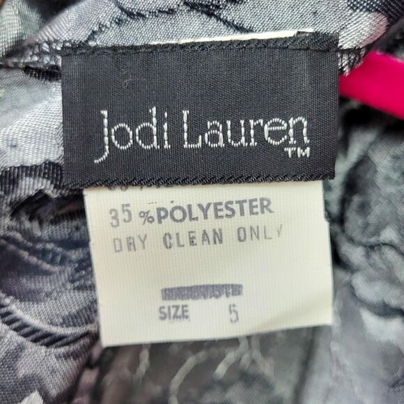 Vintage 80s Does 40s Silver Floral Brocade Dress - Picture 8 of 8